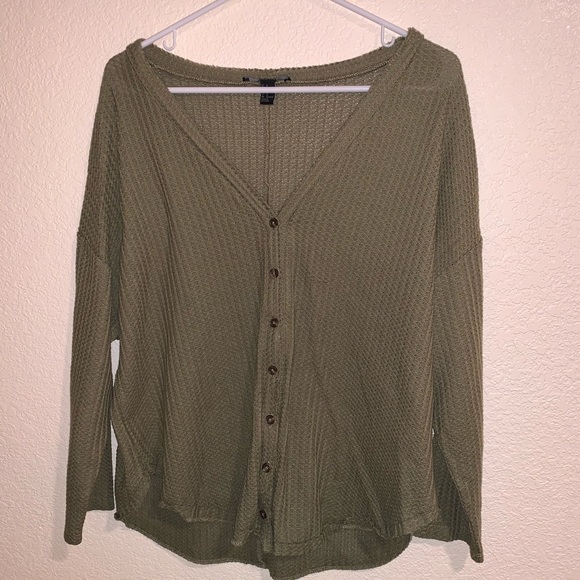 Army green crop sweater by forever21 size Medium - Picture 3 of 6